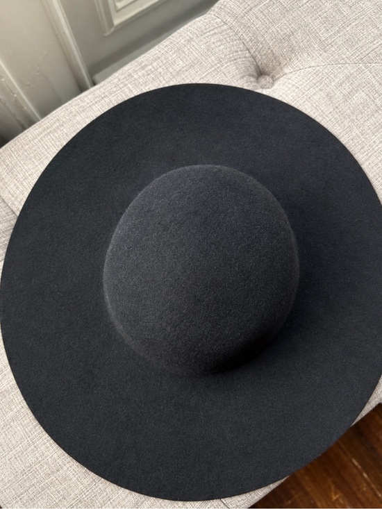 American Apparel Accessories - American Apparel Black 100% Wool Floppy Hat OS